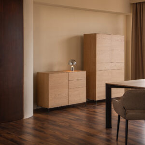 APARADOR ALTO NEW VIOK ROBLE NATURAL